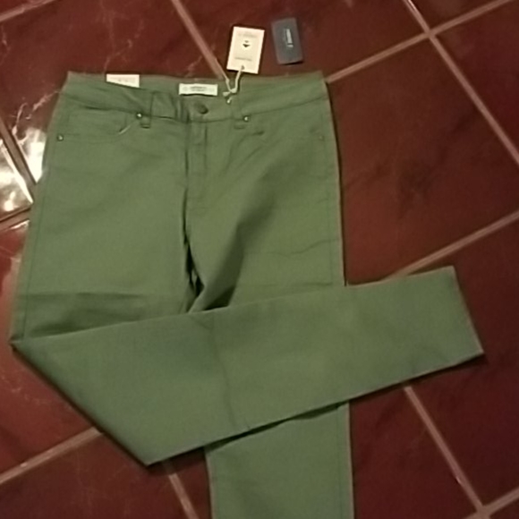 NEW - Forever 21 Skinny Jean - Picture 3 of 5